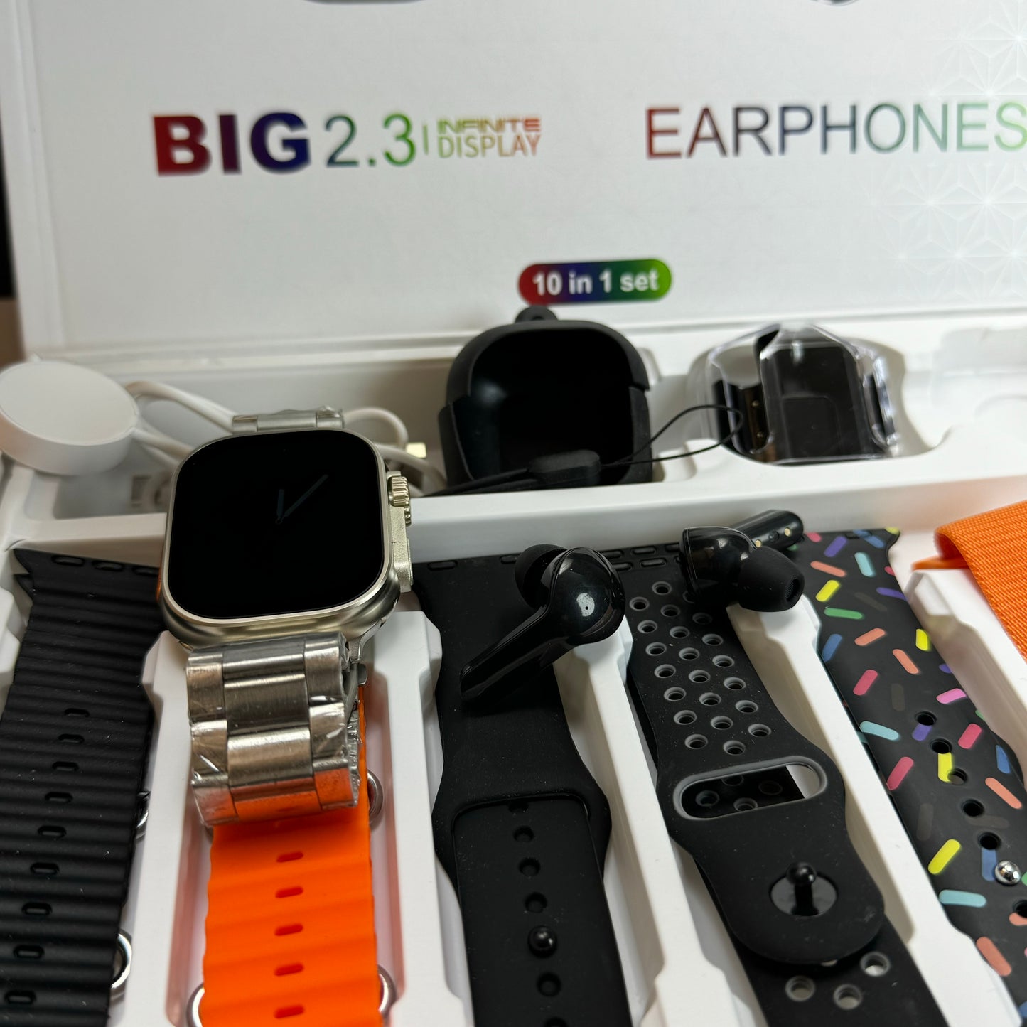 i90 Long Battery Ultra 2 Smartwatch 10 in 1 + Free Airpods